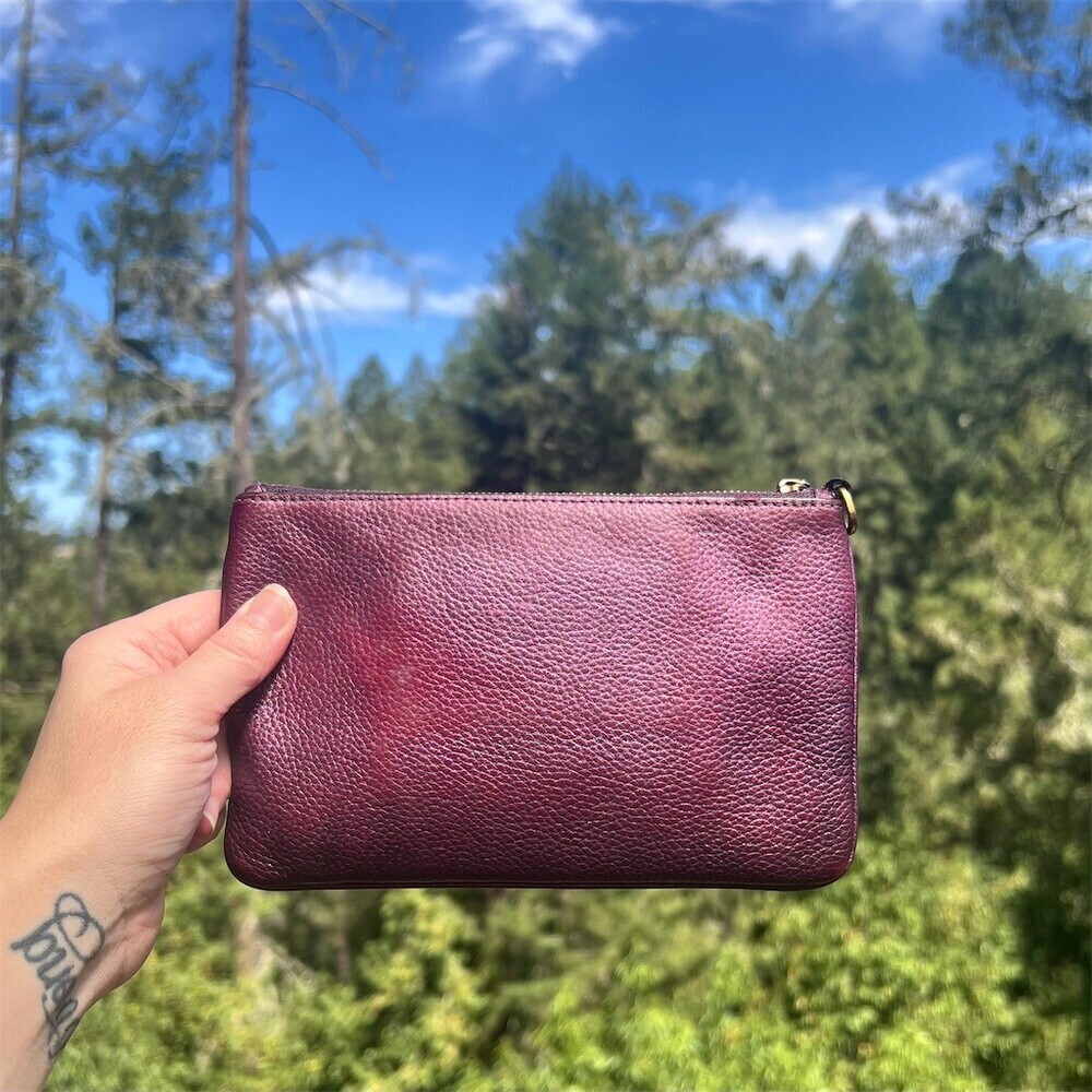 COACH Deep Berry/Purple Pebble Leather Clutch Wallet Gold Hardware AUTHENTIC - Picture 2 of 10